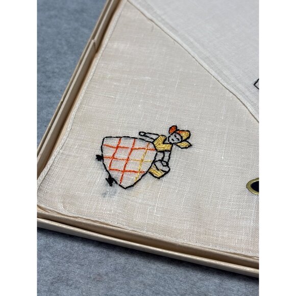 Vintage Ladies Handkerchief Set Box Embroidered Dancing Figures Bow Accent Fines - Picture 3 of 8